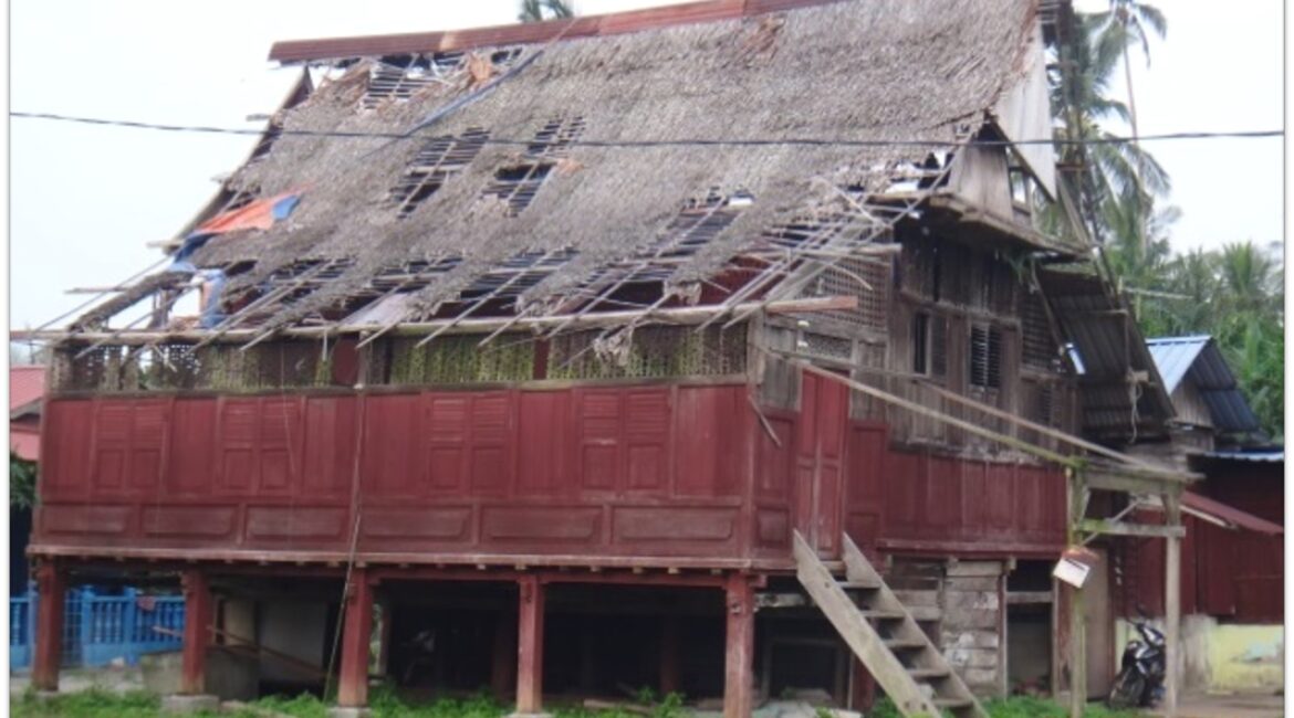 rumah-bugis1 rumah-bugis1